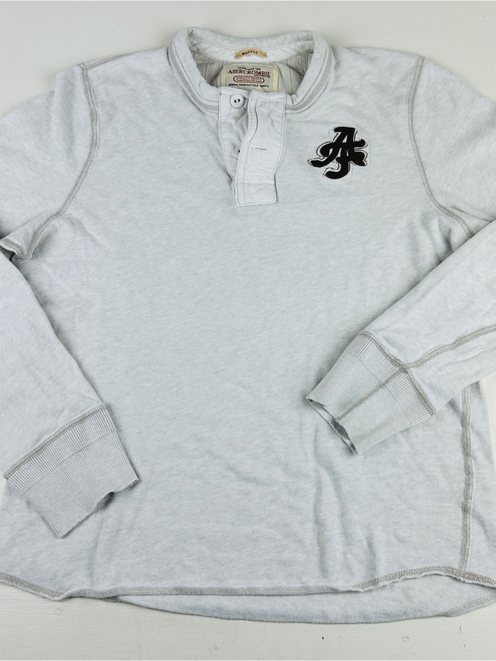 Abercrombie & Fitch Henley Shirt Women Large Logo Muscle Fit Y2K Off White